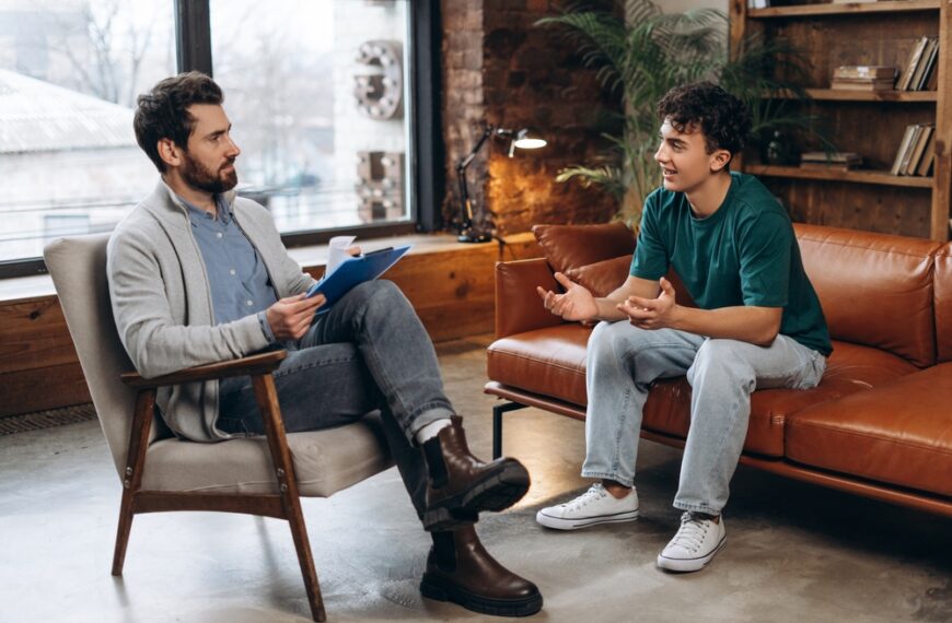 Kiedy udać się do psychiatry? Kompleksowy przewodnik dla dorosłych we Wrocławiu